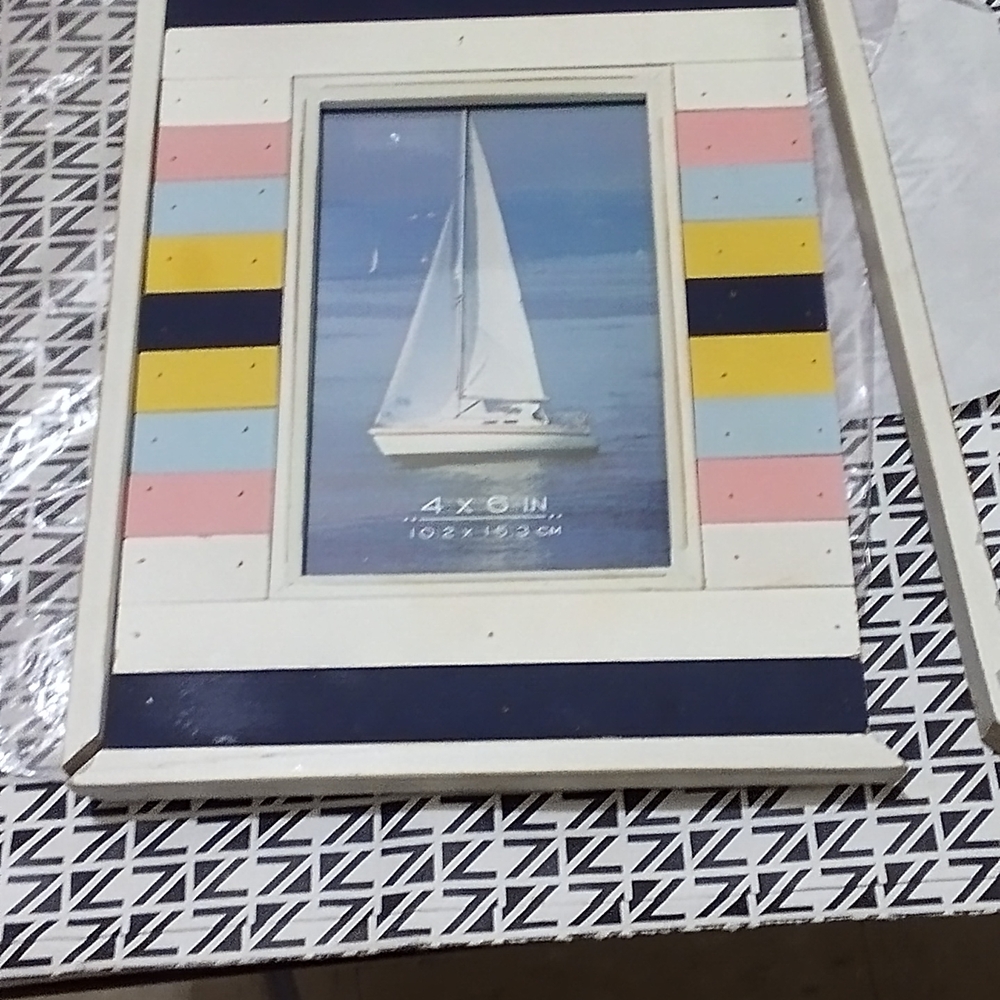 Striped Multicolor Photo Frame - Picture 8 of 17